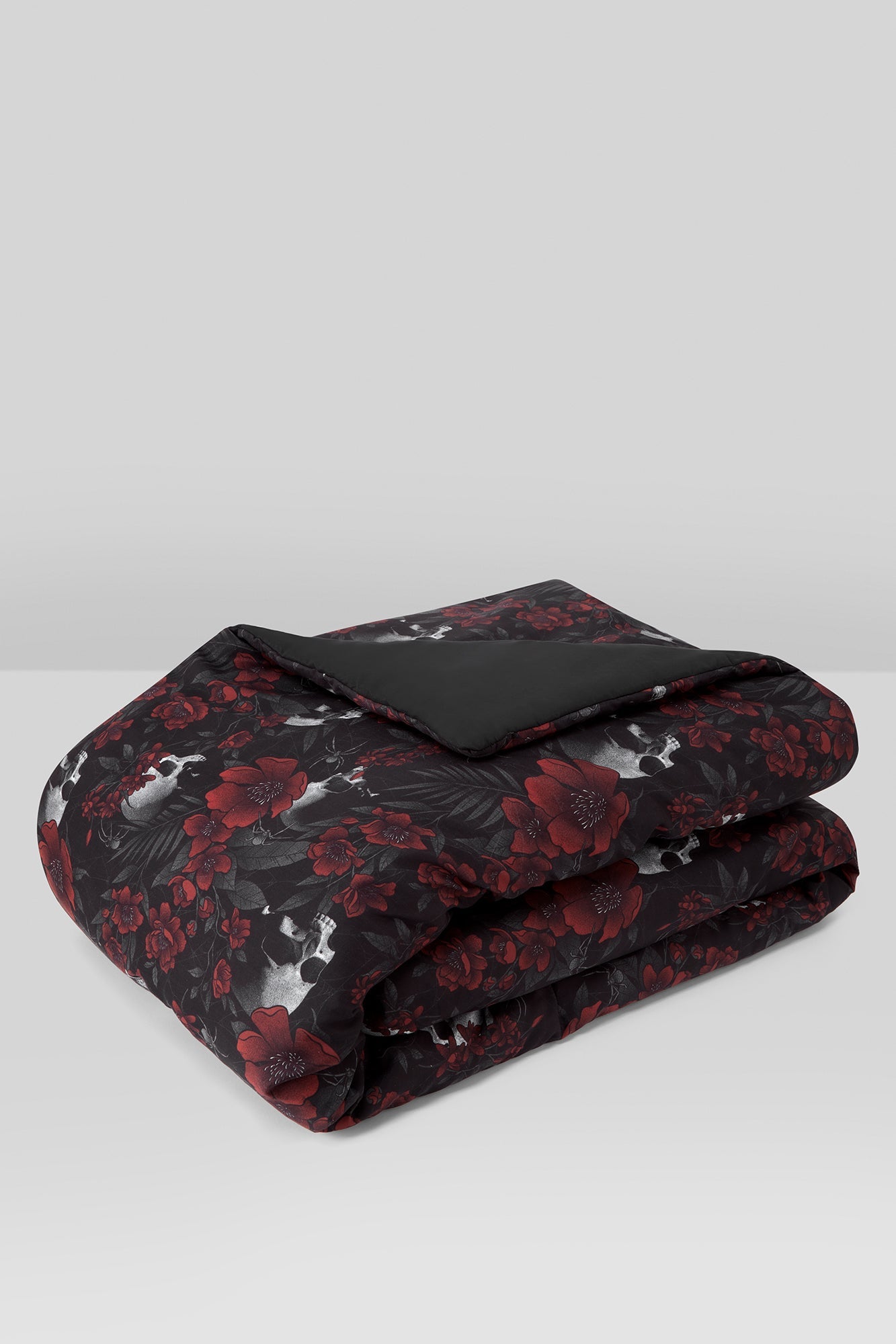 Killstar Beastie Bloom Skull Floral Microfiber Comforter