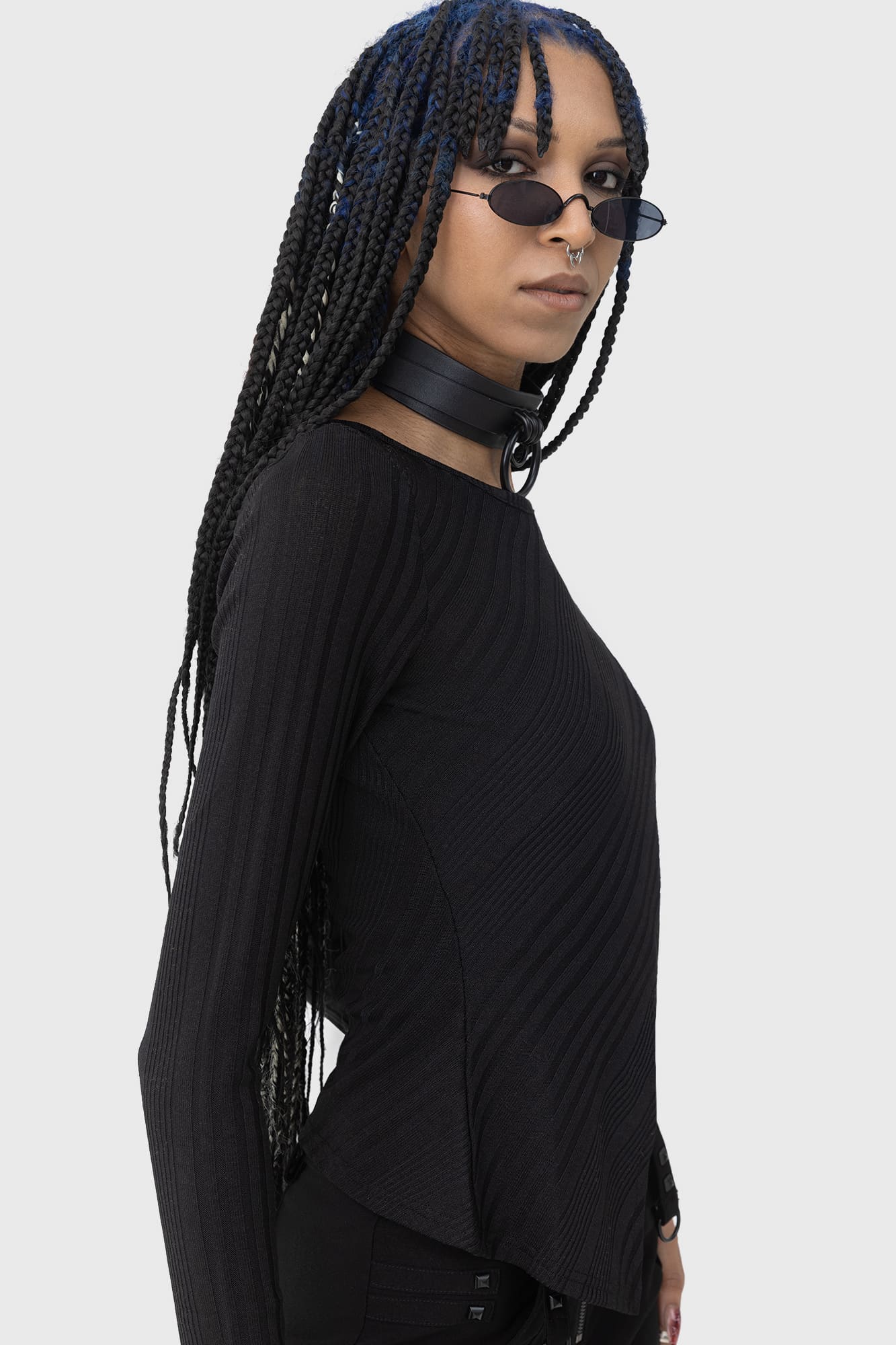 KIHILIST Ribbed Stretch Asymmetric Hem Top